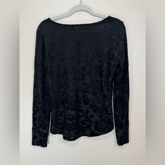 Sundance Black Velvet Textured Floral Long Sleeve Top Women’s Size Small - Picture 9 of 11